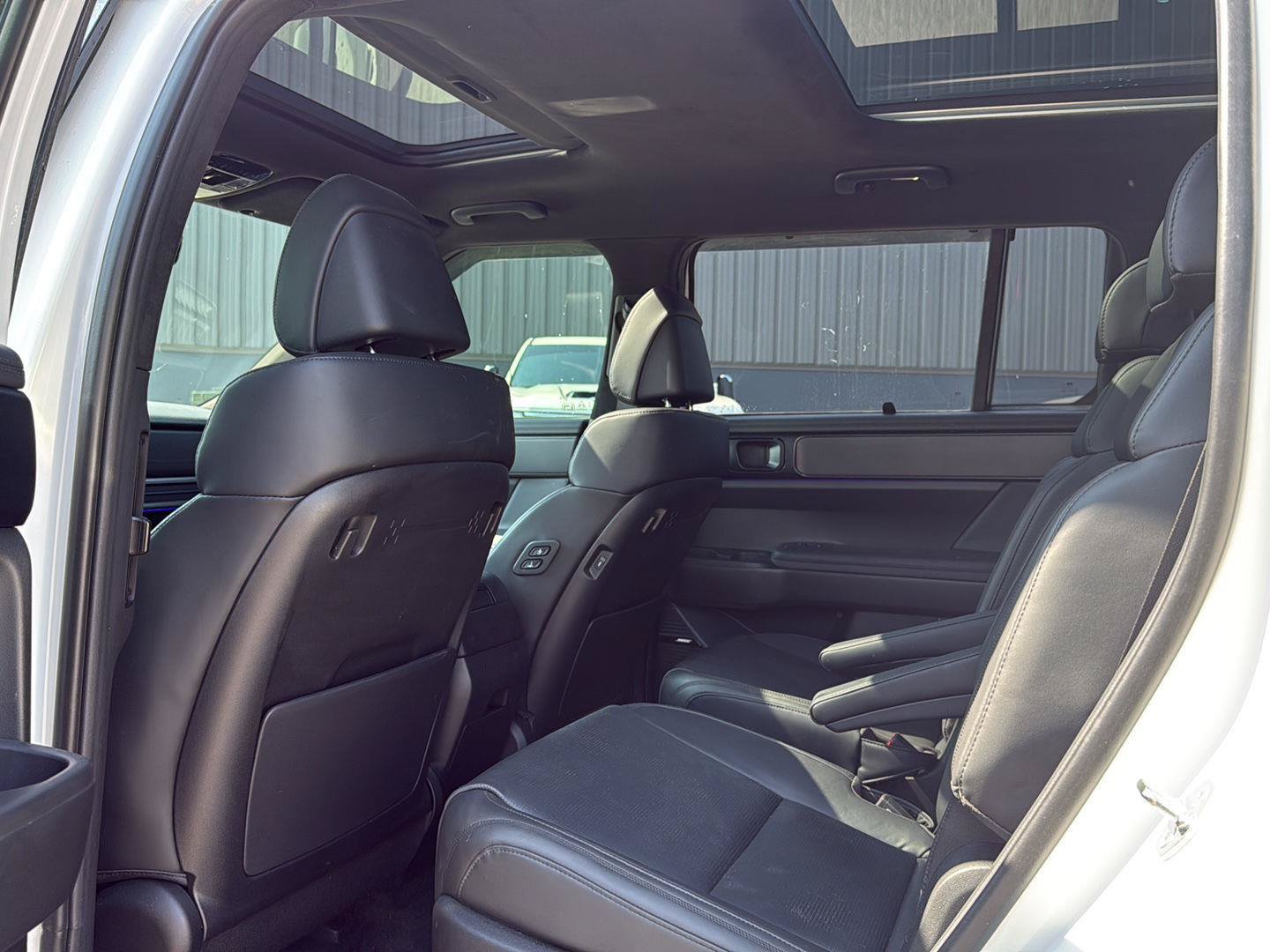 Used 2025 Hyundai Santa Fe Calligraphy AWD/4WD image 10