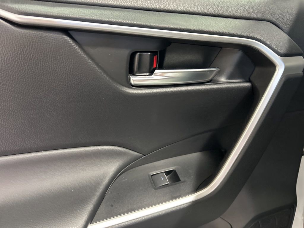 Used 2024 Toyota RAV4 XLE image 19