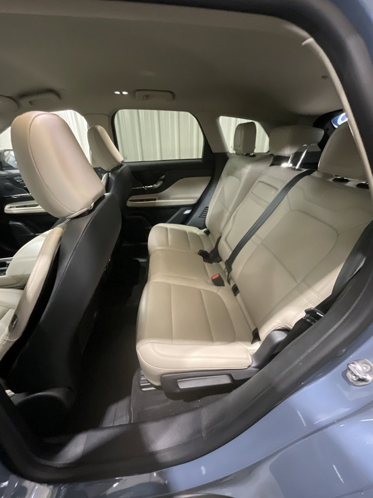 Used 2025 Lincoln Corsair FWD w/ Equipment Group 101A image 11