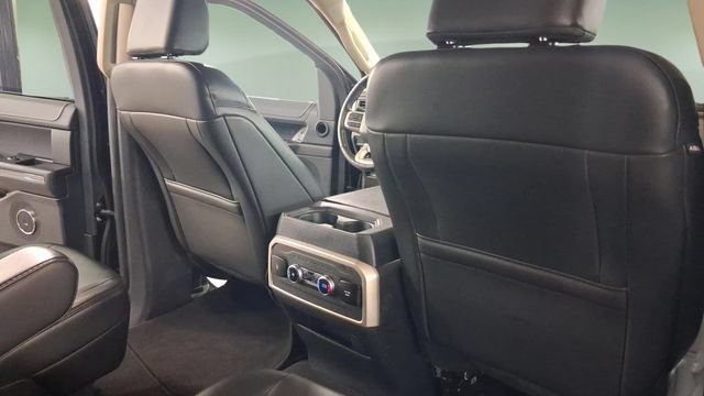 Used 2024 Ford Expedition XLT AWD/4WD image 15