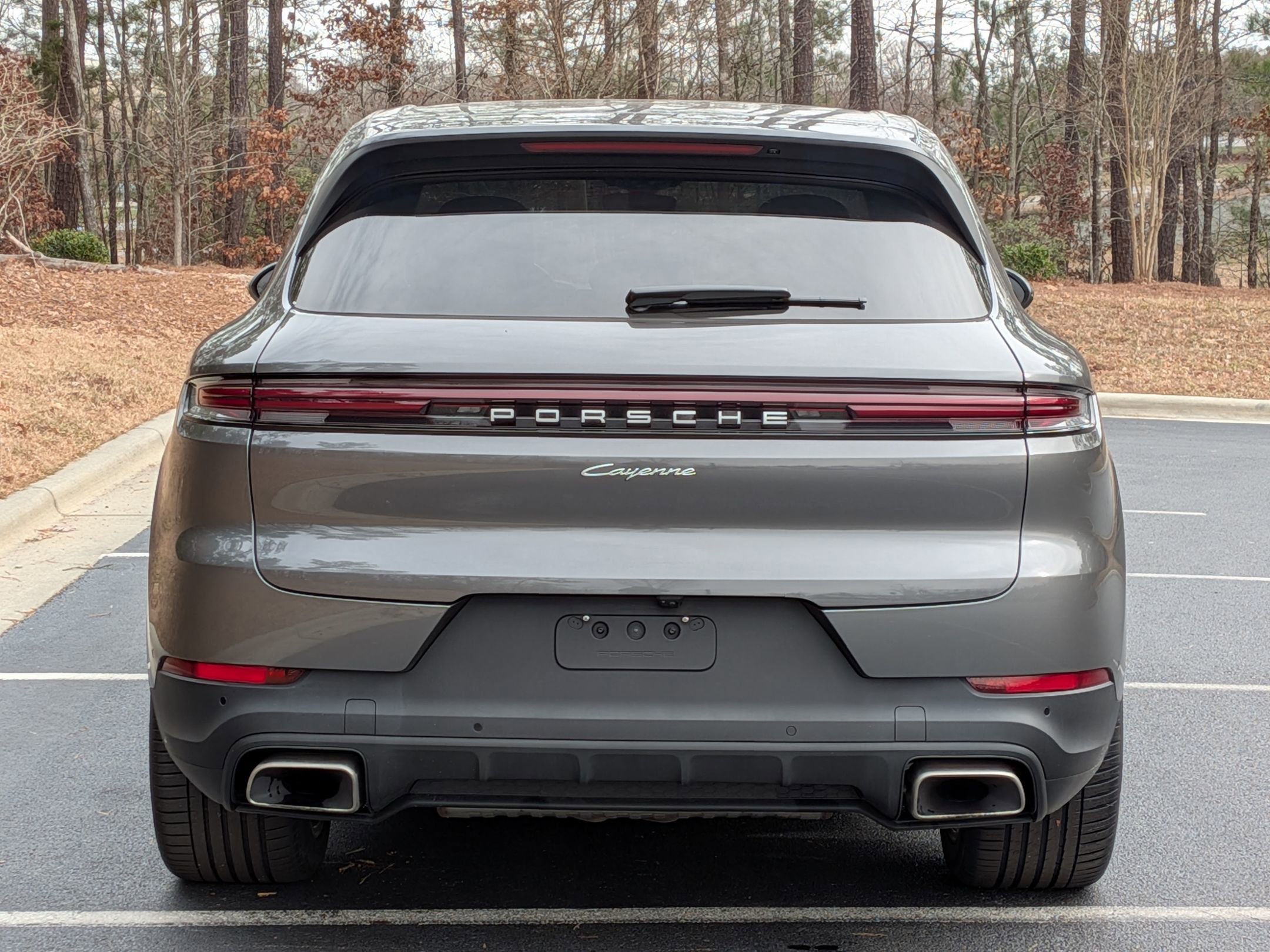 Certified 2025 Porsche Cayenne GTS AWD/4WD image 6