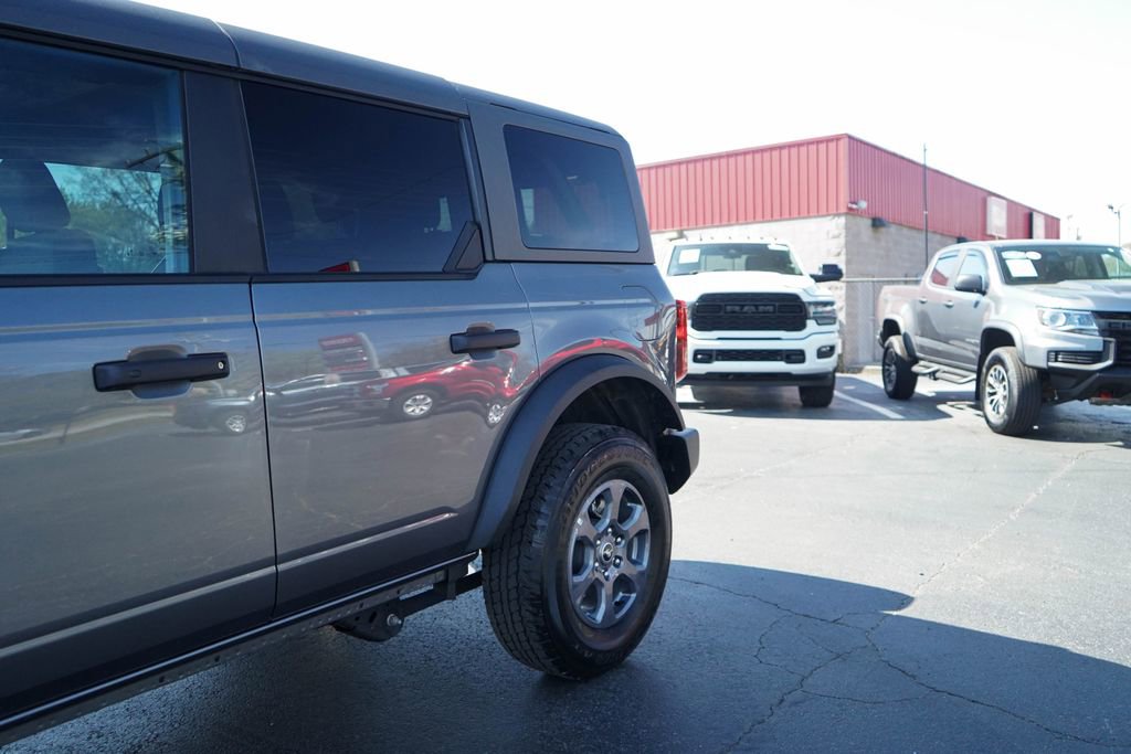 Used 2025 Ford Bronco Big Bend image 15