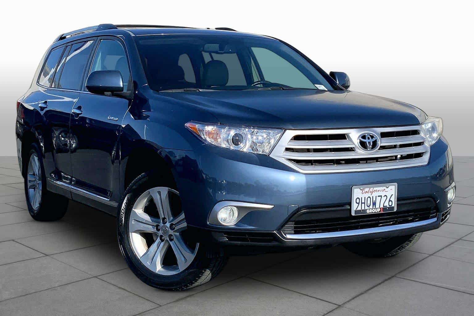 Used 2013 Toyota Highlander Limited AWD/4WD image 2