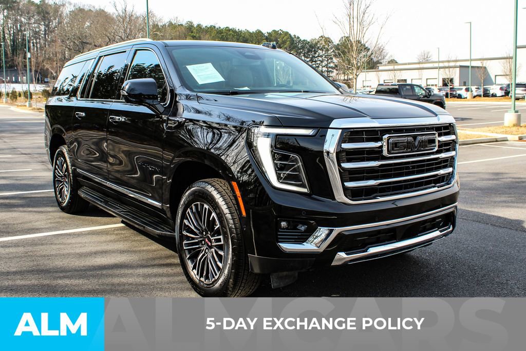 Used 2026 GMC Yukon XL Elevation image 3