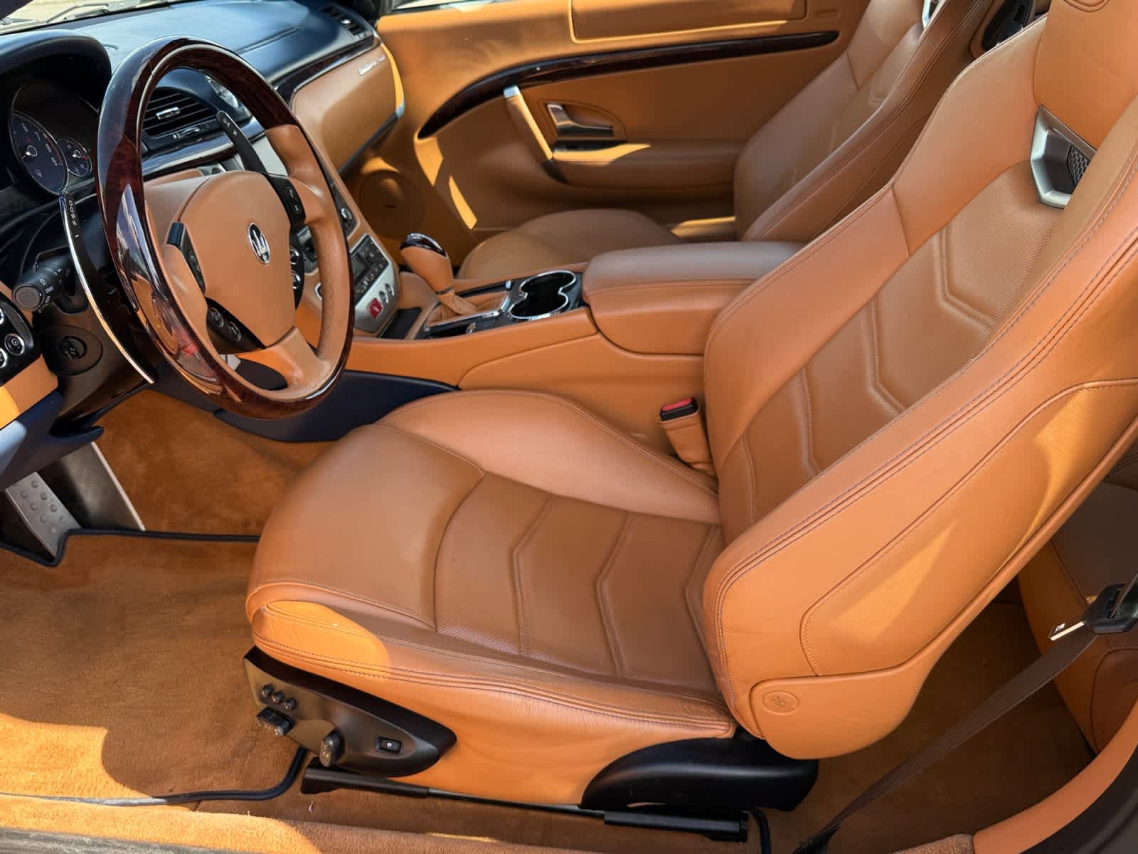 Used 2014 Maserati GranTurismo Sport RWD image 12