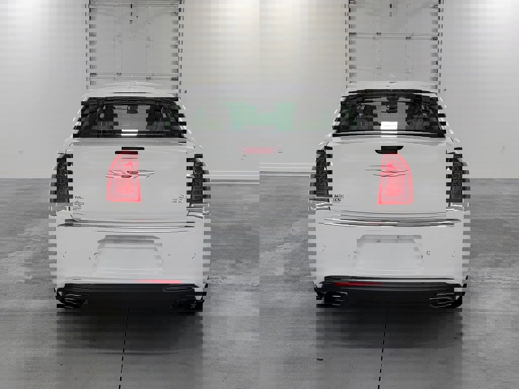 Used 2019 Chrysler 300 Touring L w/ Quick Order Package 22F image 8