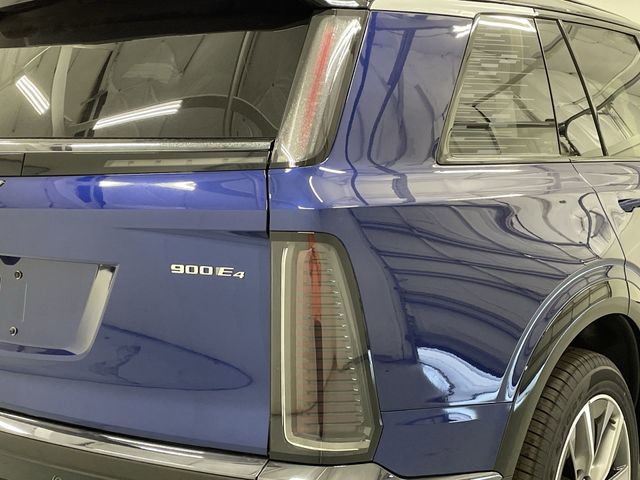 New 2026 Cadillac Vistiq Sport w/ LPO, Floor Liner Package image 17