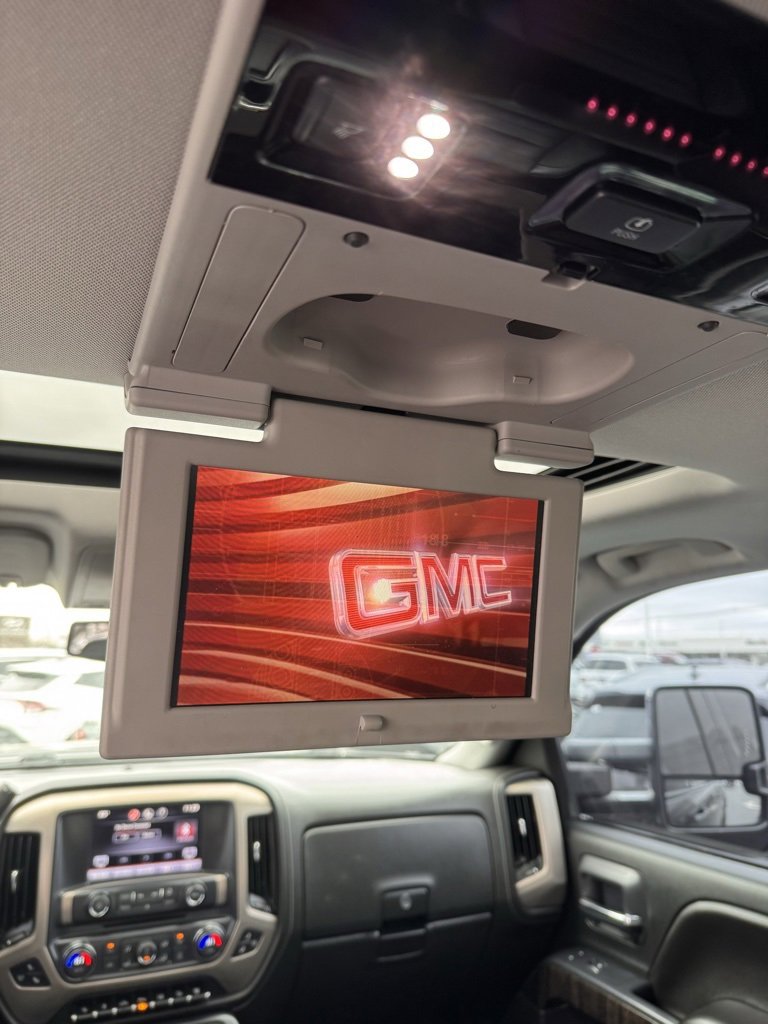 Used 2015 GMC Sierra 2500 Denali w/ Duramax Plus Package image 16