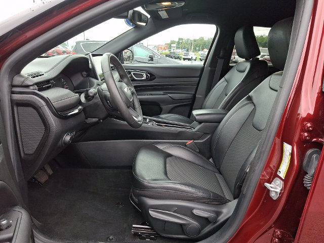 Used 2022 Jeep Compass Latitude AWD/4WD image 16