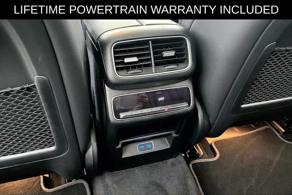Used 2025 Mercedes-Benz GLS 450 4MATIC w/ AMG Line Exterior image 31