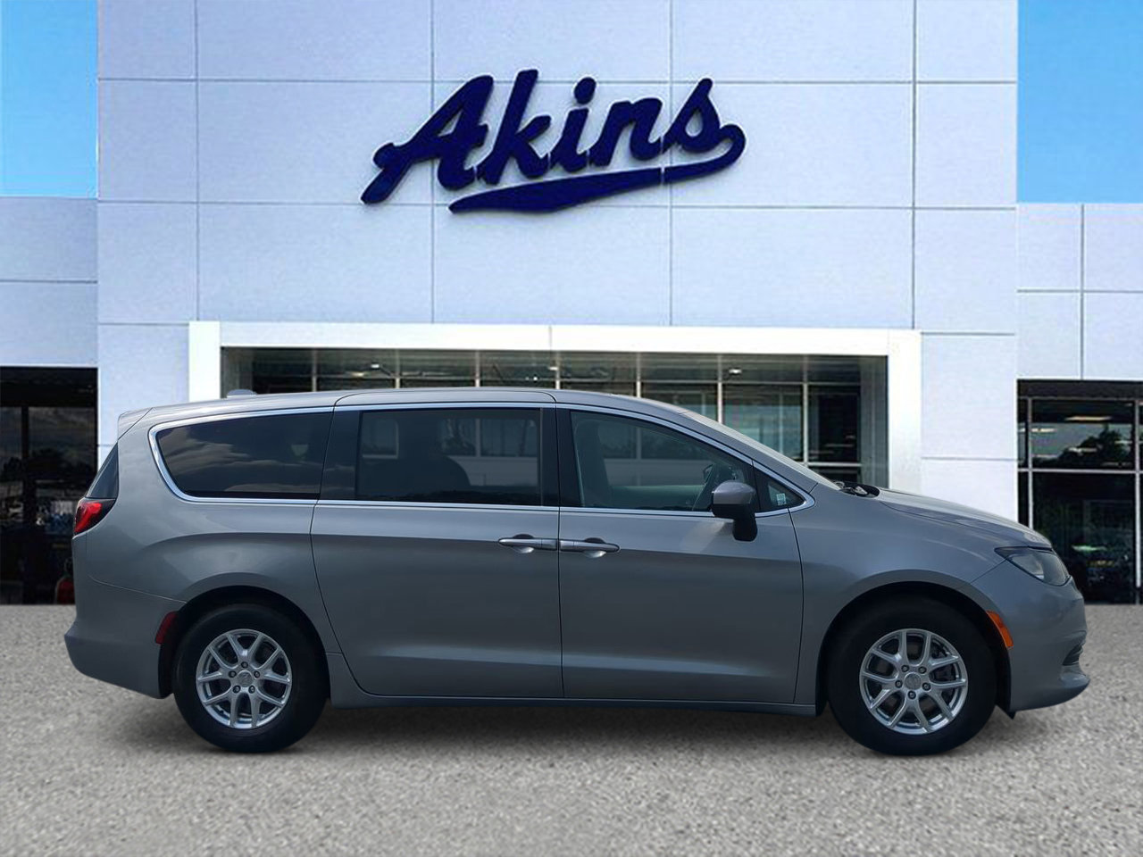 Certified 2020 Chrysler Voyager LX