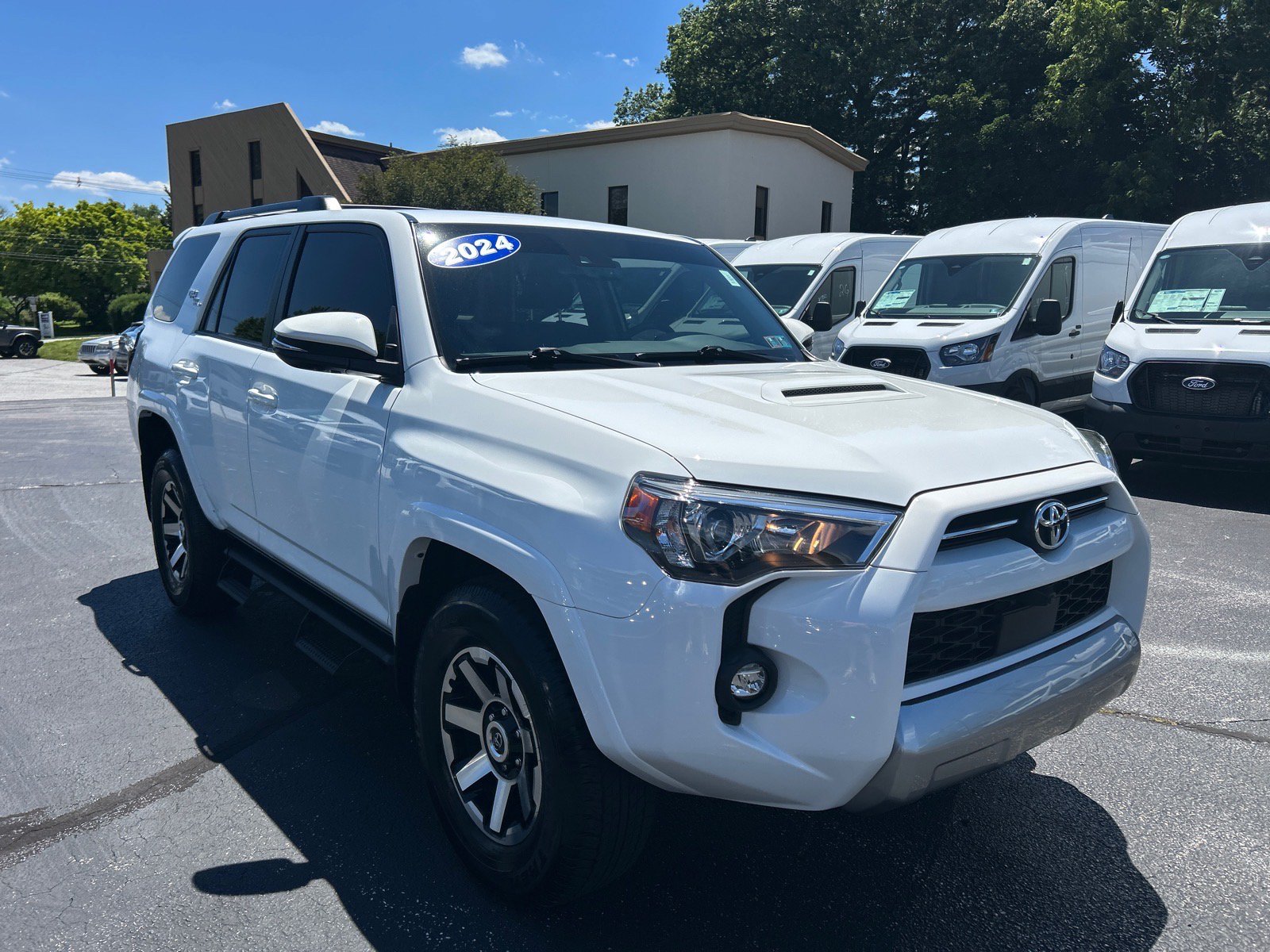Used 2024 Toyota 4Runner TRD Off-Road Premium w/ Off Road Premium Plus Package AWD/4WD image 3