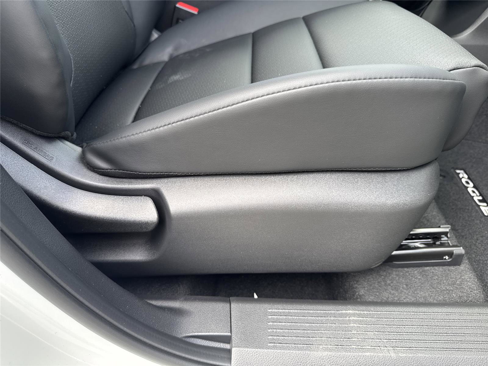 New 2026 Nissan Rogue SV AWD/4WD image 34