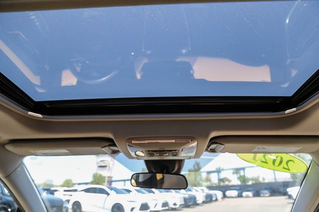 Used 2021 Toyota RAV4 XLE w/ Convenience Package FWD image 19