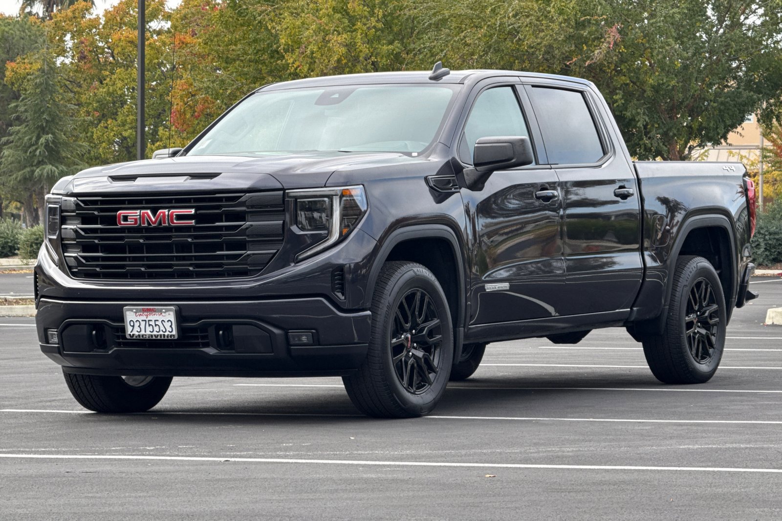 Used 2023 GMC Sierra 1500 Elevation image 9
