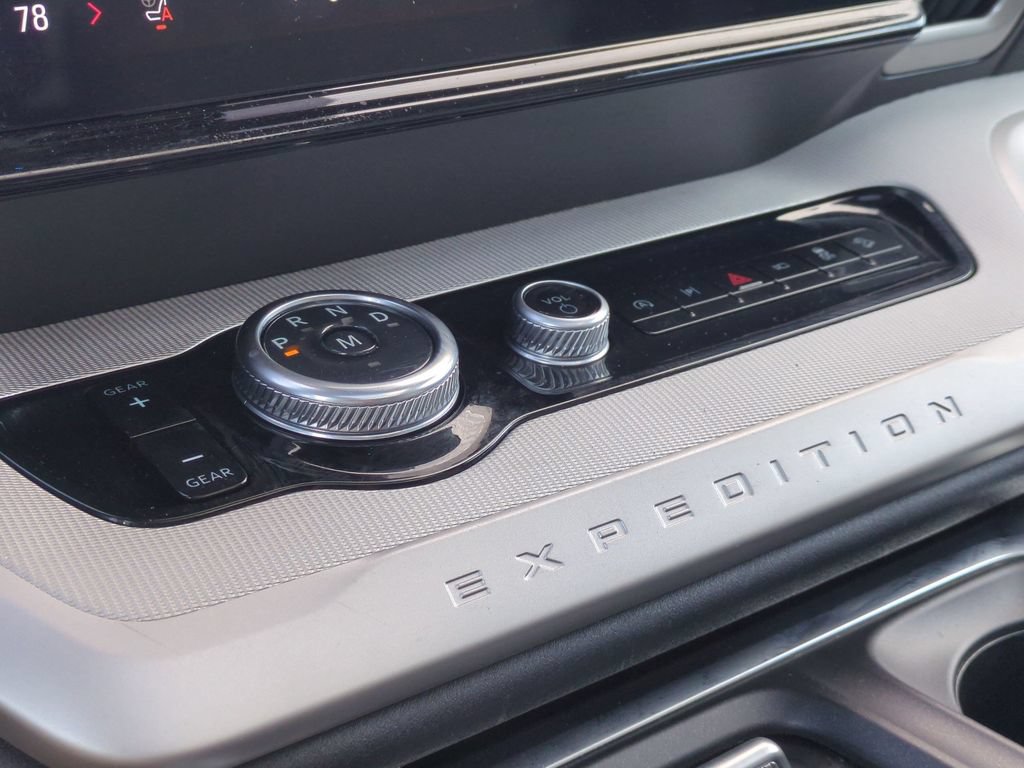 Certified 2025 Ford Expedition Active AWD/4WD image 20