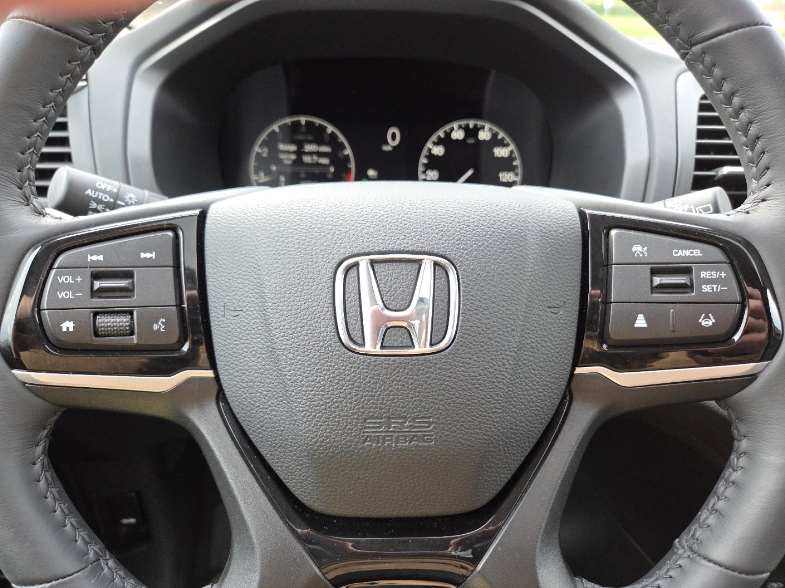 Certified 2025 Honda Odyssey Touring image 33