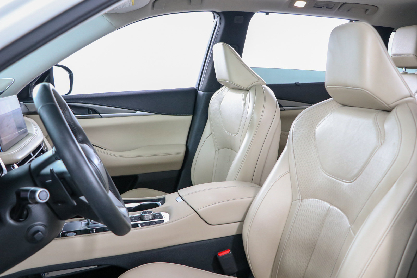 Used 2023 INFINITI QX60 Luxe w/ Vision Package AWD/4WD image 26