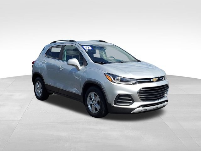 Used 2017 Chevrolet Trax LT FWD video 2