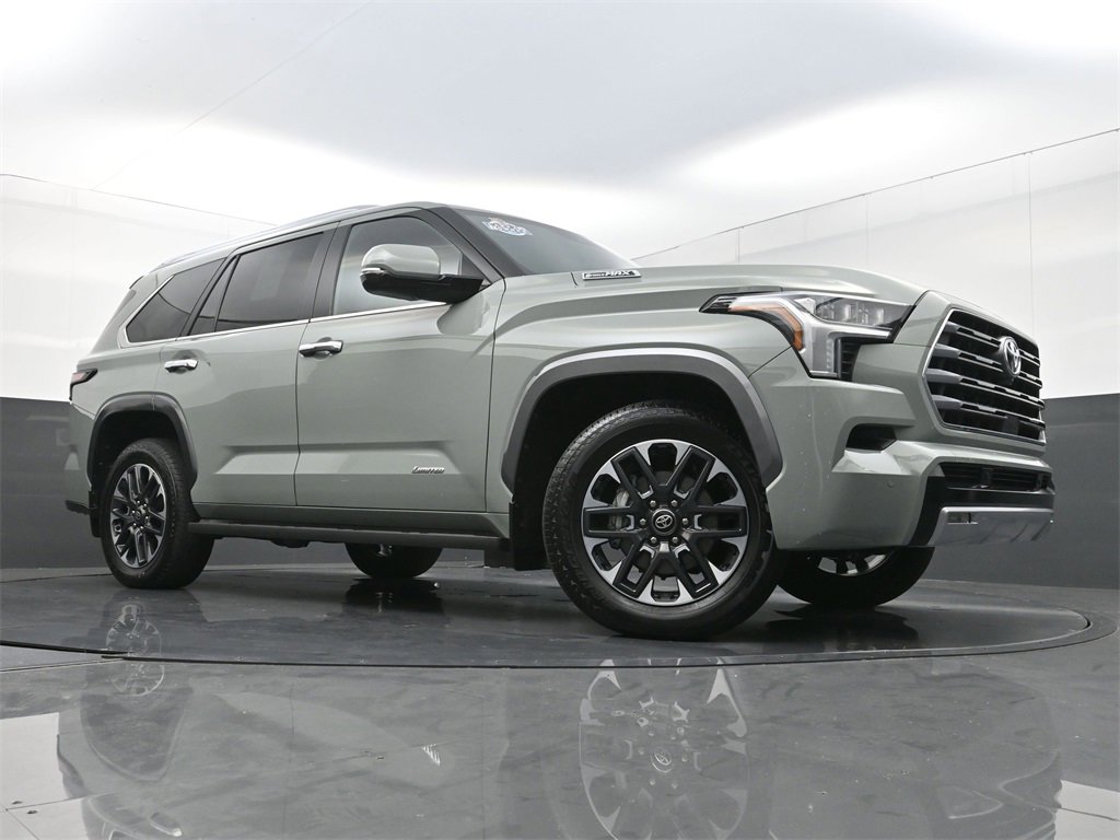 Used 2025 Toyota Sequoia Limited image 30