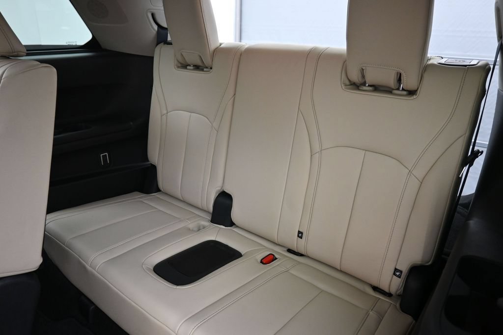 Used 2023 INFINITI QX60 Luxe w/ Vision Package AWD/4WD image 16