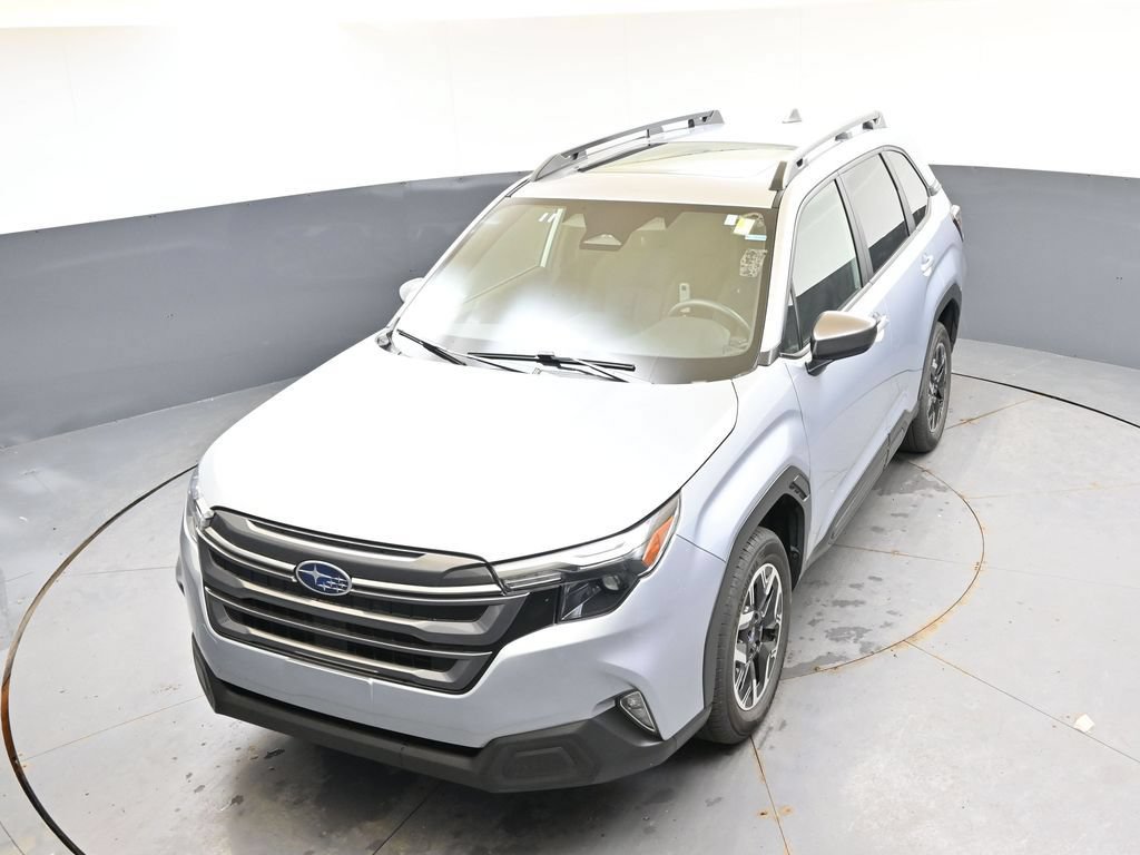 Certified 2025 Subaru Forester Premium AWD/4WD image 36