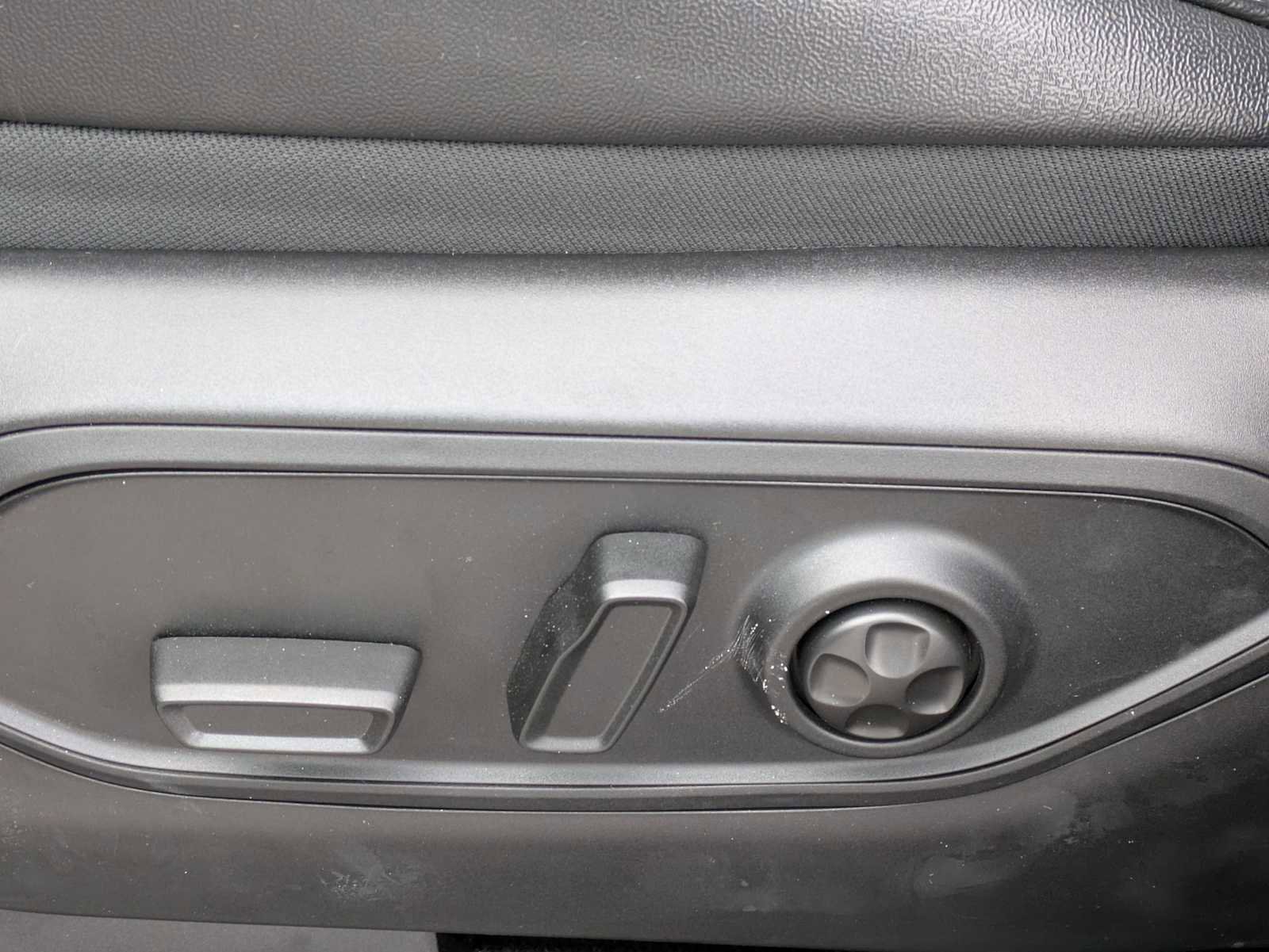 Used 2025 Jeep Grand Cherokee Limited image 15