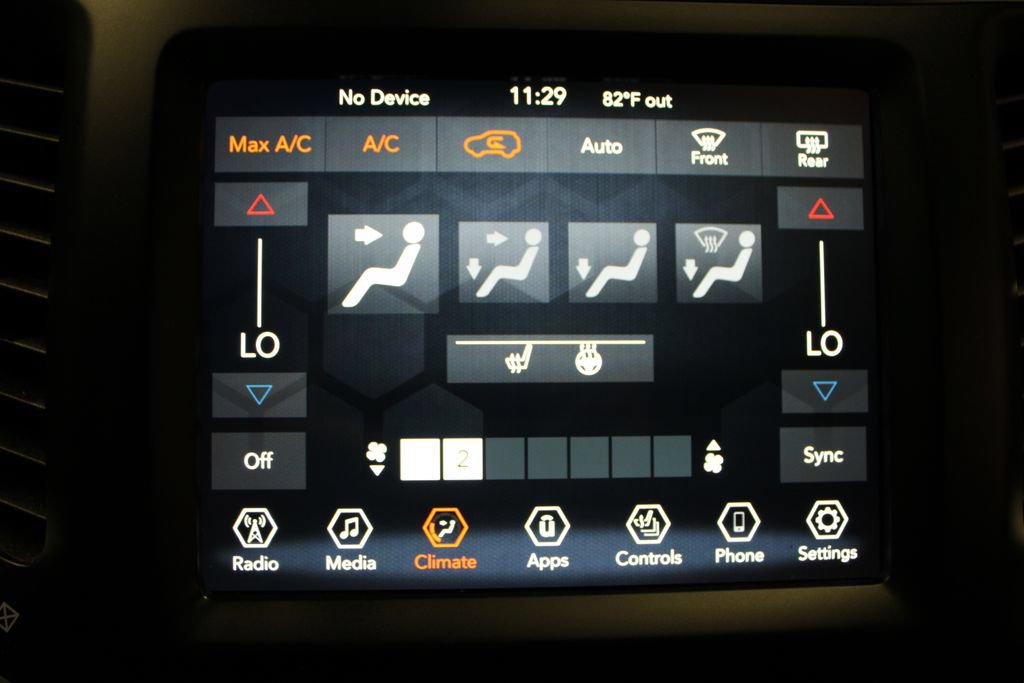 Certified 2021 Jeep Cherokee Latitude Lux w/ Sun & Sound Group AWD/4WD image 17