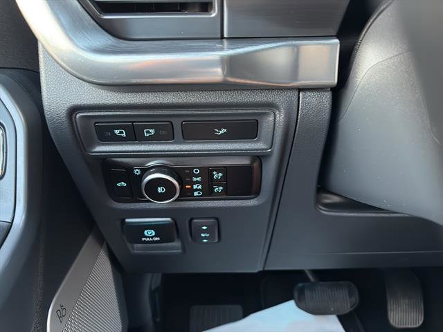 Used 2023 Ford F150 Lariat w/ Equipment Group 502A High image 17