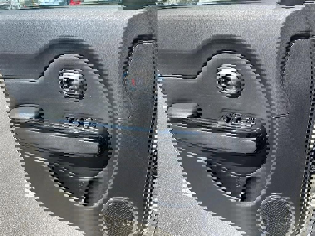 Used 2015 Kia Soul ! w/ Sun & Sound Package image 16