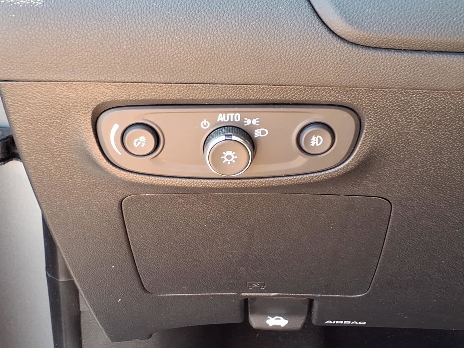 Used 2023 Buick Encore GX Select w/ Sport Touring Package AWD/4WD image 21