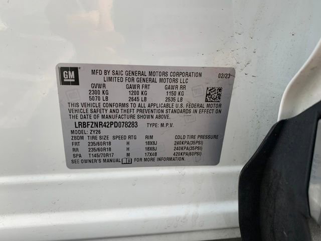 Used 2023 Buick Envision Essence image 29