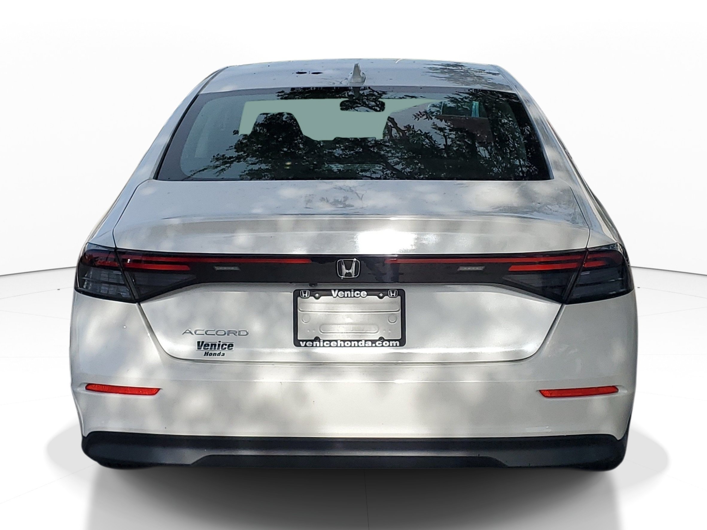 Used 2024 Honda Accord EX image 8