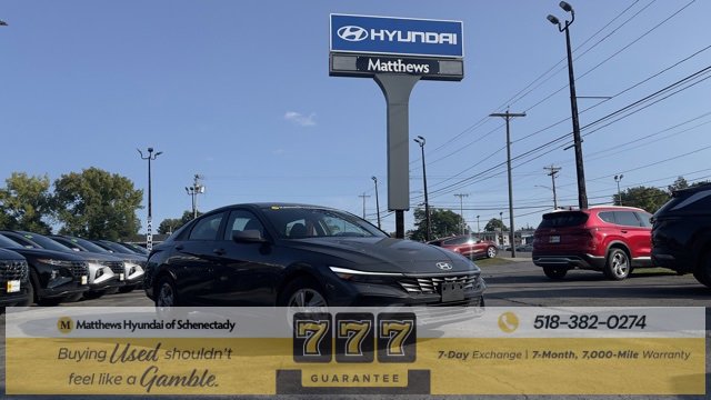 Certified 2025 Hyundai Elantra SE