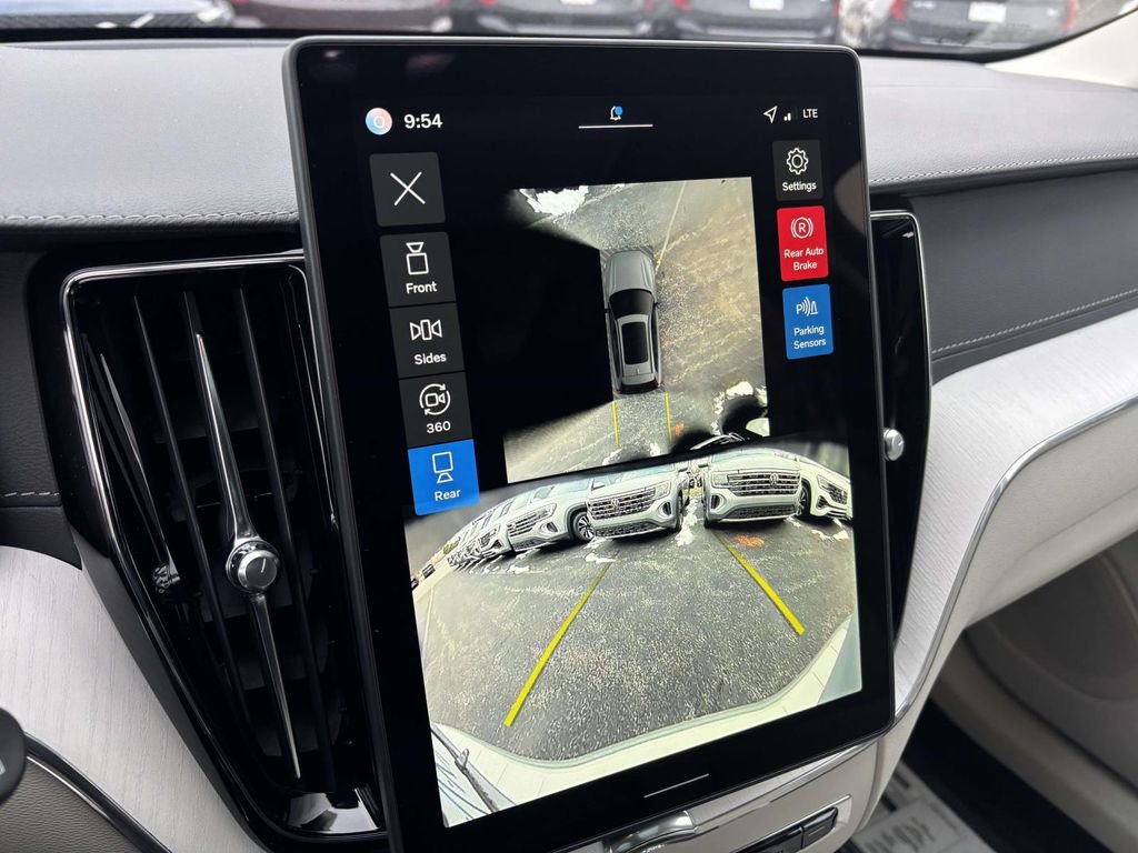 New 2026 Volvo XC60 B5 Ultra w/ Protection Package Premier image 20