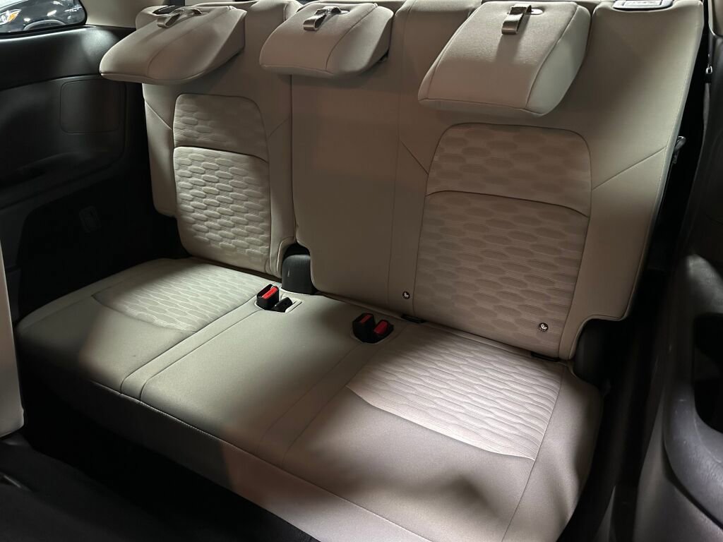 Used 2023 Nissan Pathfinder SV AWD/4WD image 11