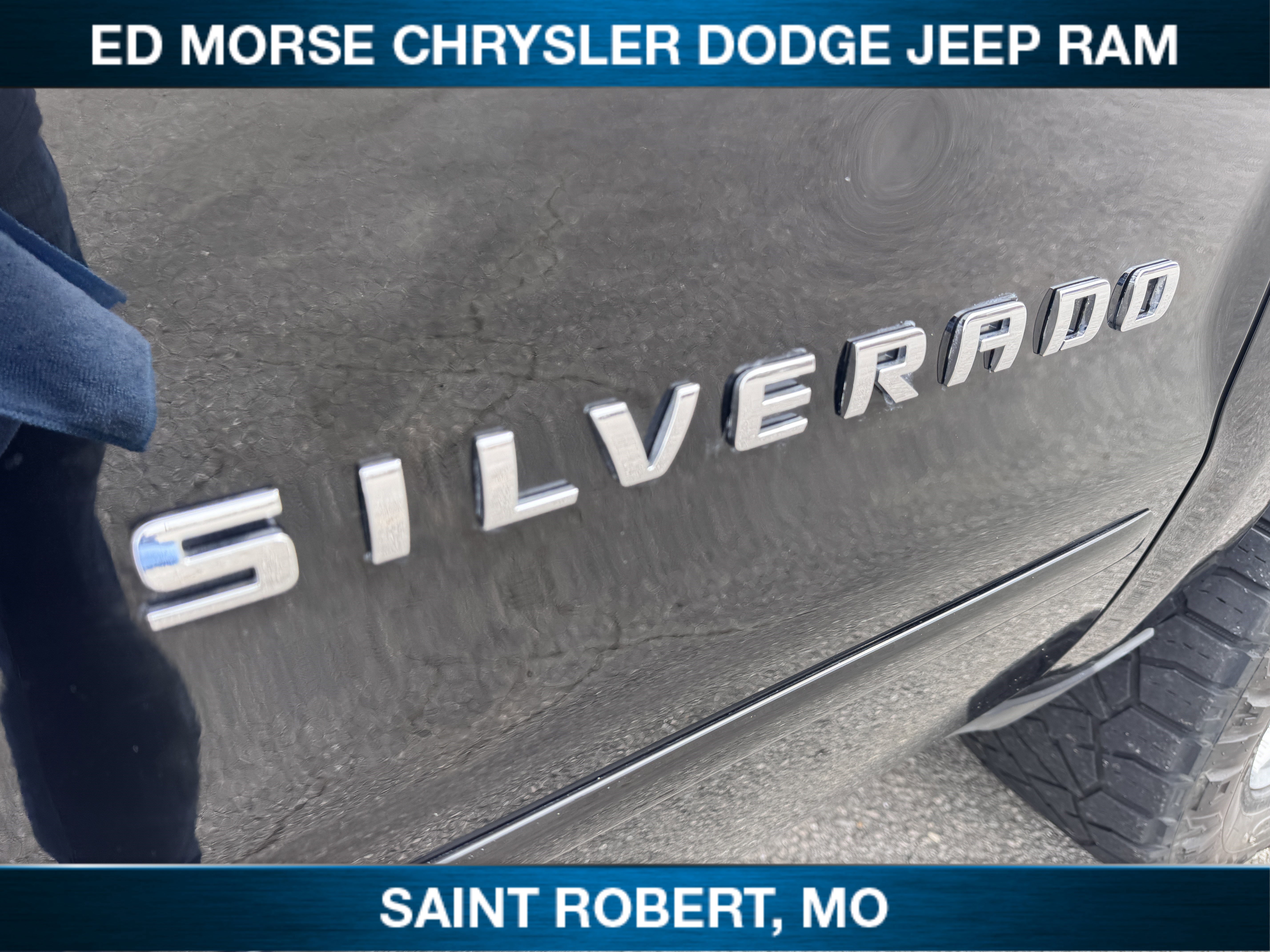 Used 2018 Chevrolet Silverado 1500 LT w/ All Star Edition image 10