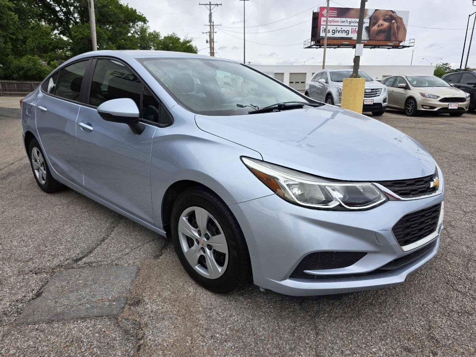 Used 2018 Chevrolet Cruze LS FWD image 3