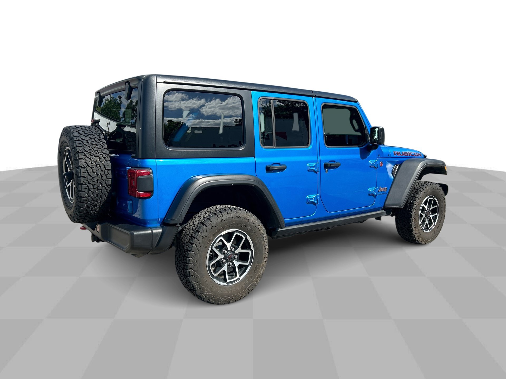 Used 2024 Jeep Wrangler Unlimited Rubicon AWD/4WD image 9