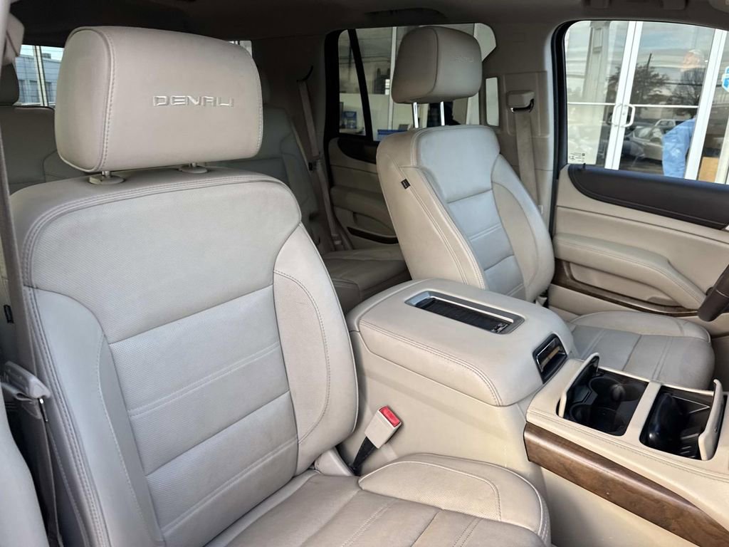 Used 2018 GMC Yukon Denali w/ Denali Ultimate Package image 9