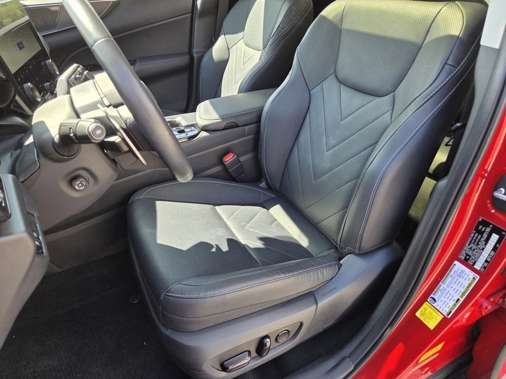 Used 2025 Lexus NX 350h AWD w/ Cold Area Package image 8