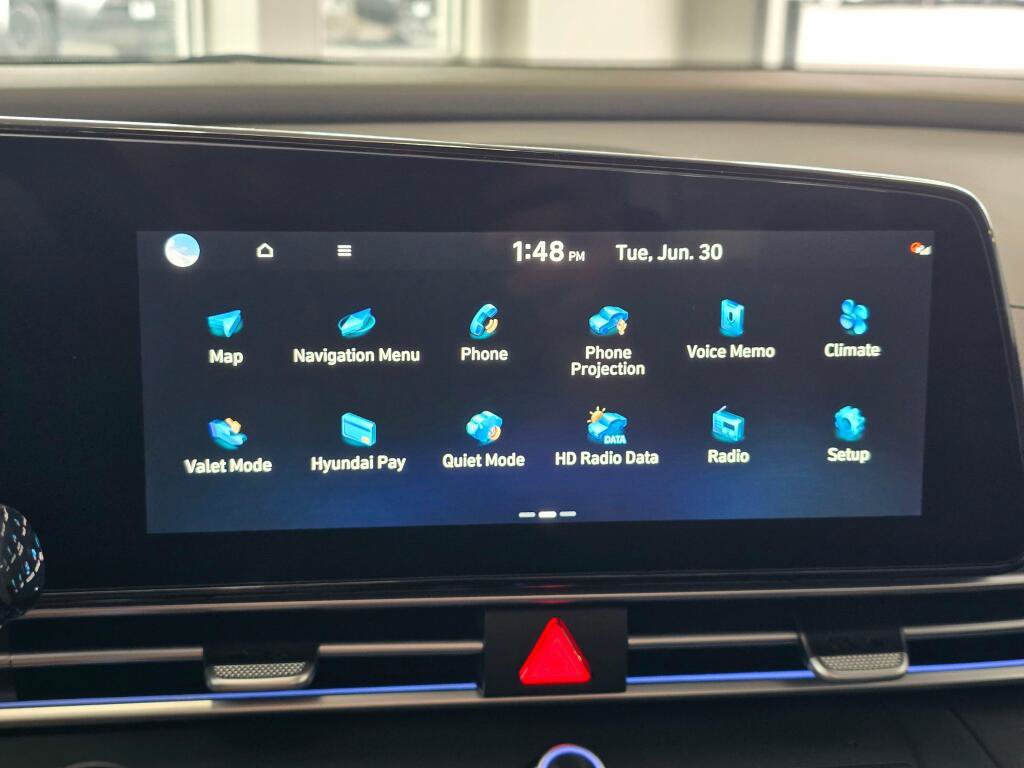 New 2026 Hyundai Elantra Limited FWD image 24