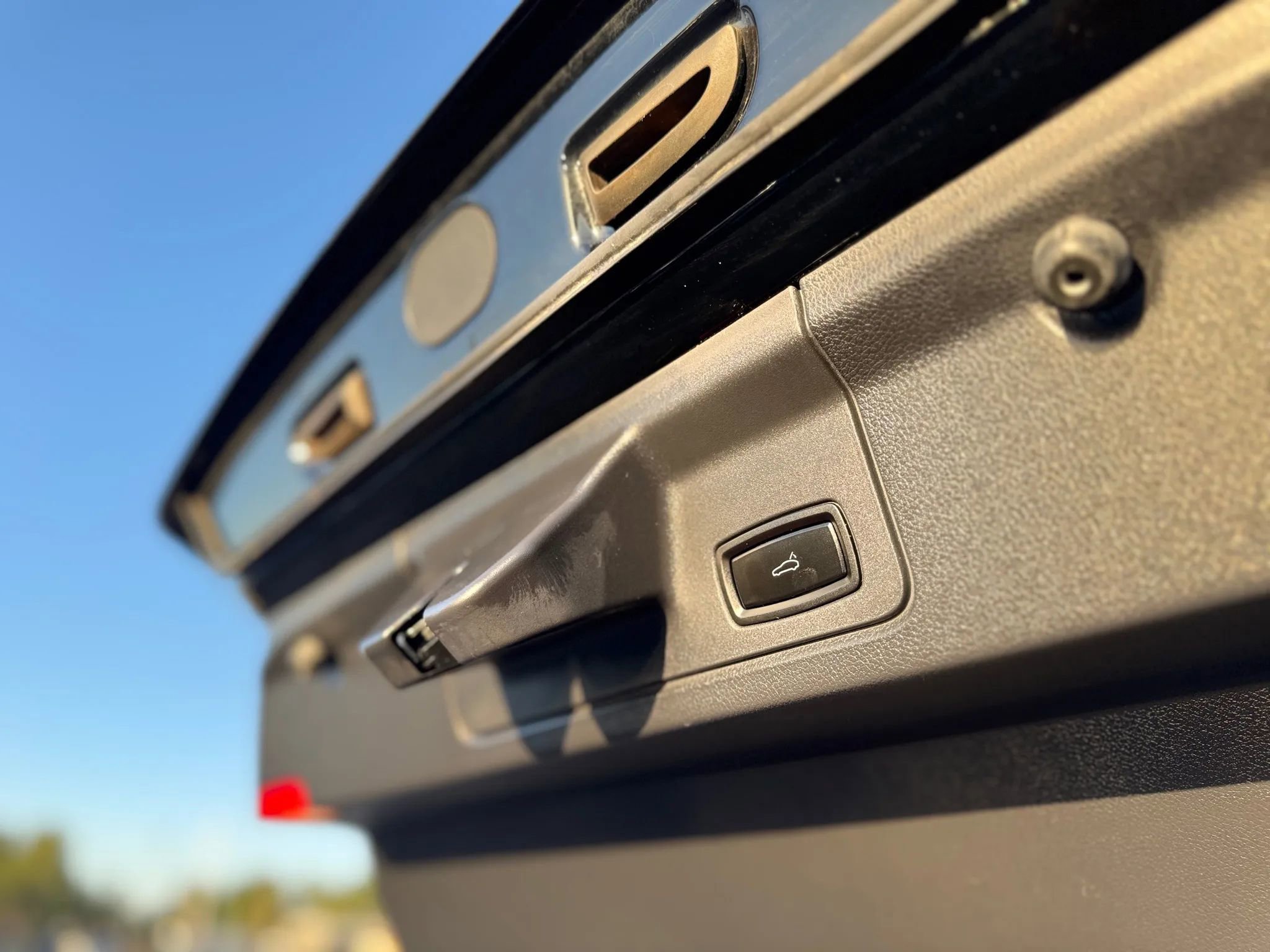 Used 2014 Porsche Panamera S image 49