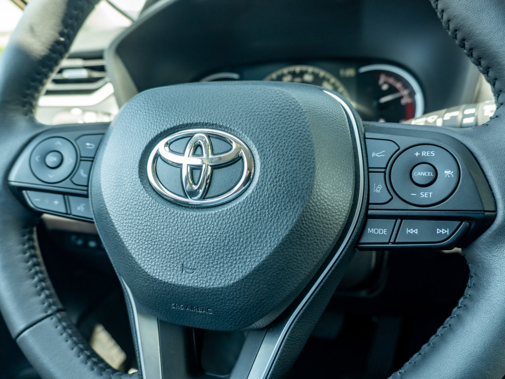 Used 2025 Toyota RAV4 XLE Premium w/ Weather Package AWD/4WD image 30