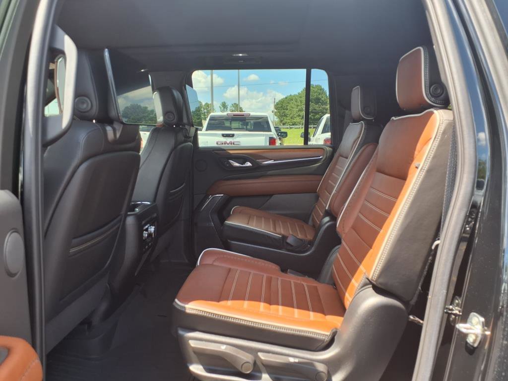 Certified 2023 GMC Yukon XL Denali Ultimate image 21