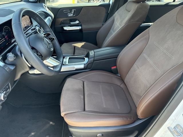 New 2025 Mercedes-Benz GLB 250 image 23