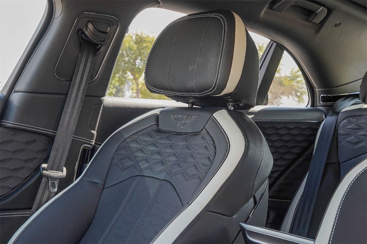 New 2026 Bentley Flying Spur Plug-In Hybrid image 22