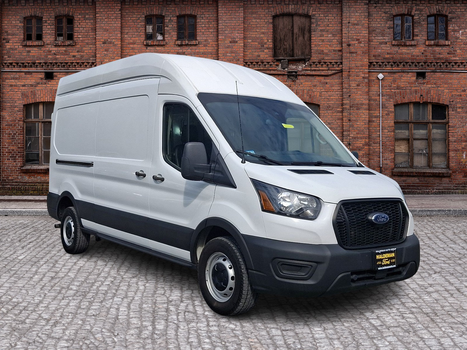 Used 2021 Ford Transit 250 148 High Roof RWD image 1