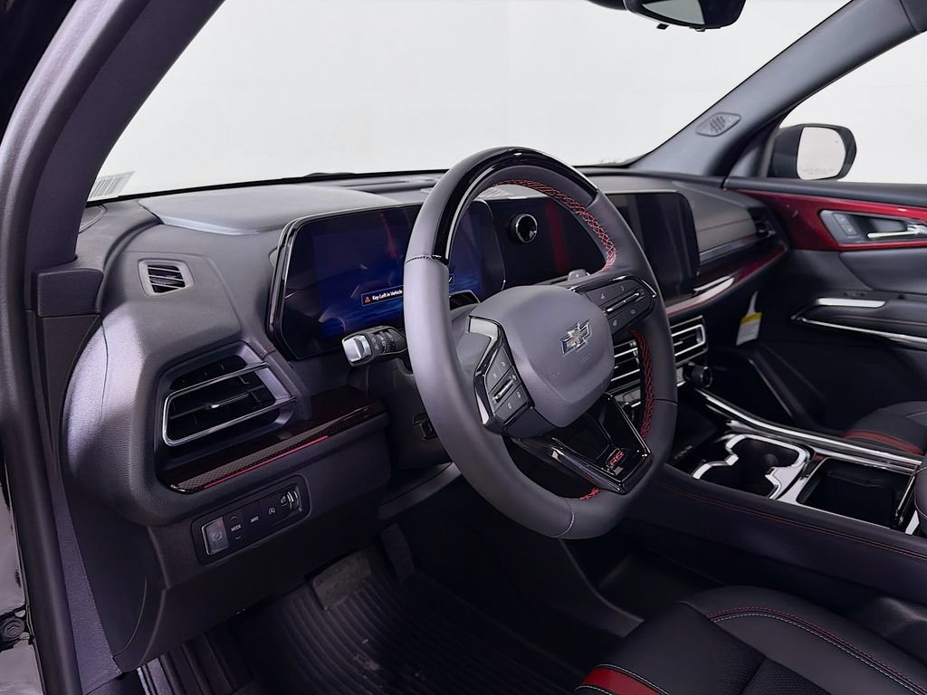 New 2026 Chevrolet Traverse RS w/ LPO, Floor Liner Package AWD/4WD image 9