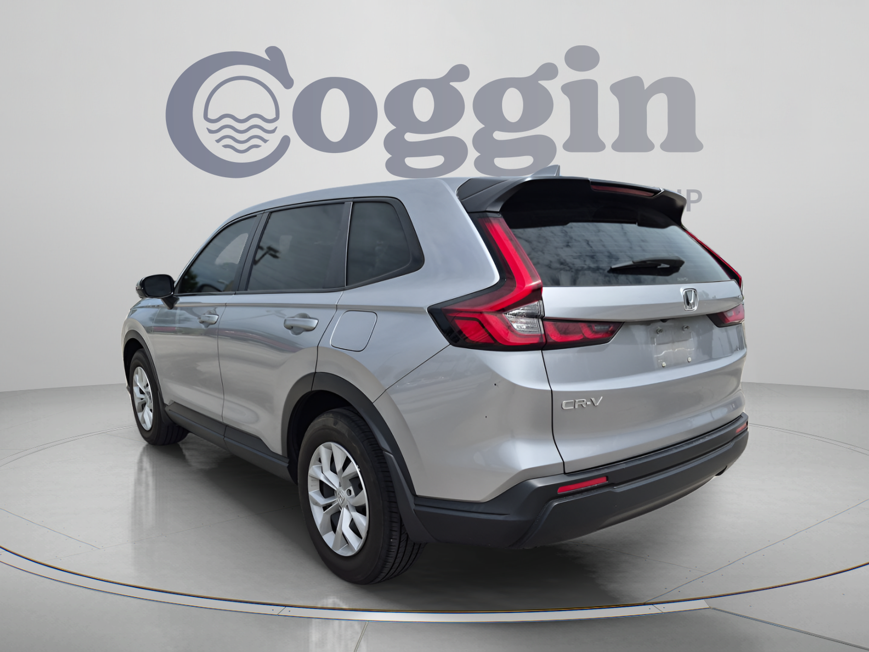 Used 2023 Honda CR-V LX image 4